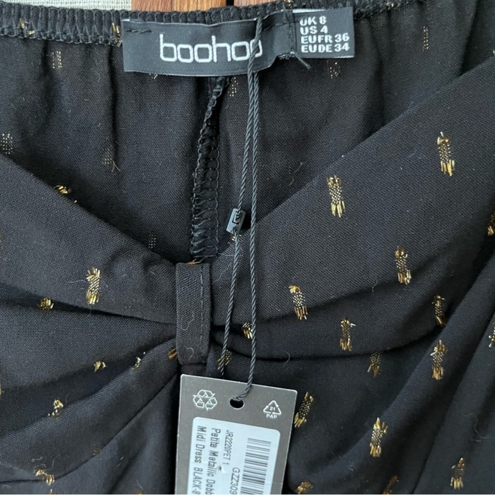 Boohoo Petite Metallic Black and Gold Donny Puff Sleeve Midi Dress NWT - 8 - Picture 10 of 13